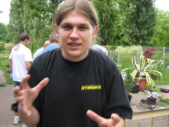 Ale coś mu nie pasowało... albo raczej ktoś... ;)