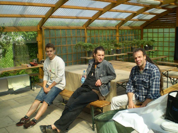 część grupy, prawie gotowi - ale zastan awiający się "jaki numerek wylosuje ?????" :)