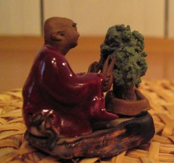 Drzewka tego nie trzeba podlewaĂŚ, a przycina Go  ...