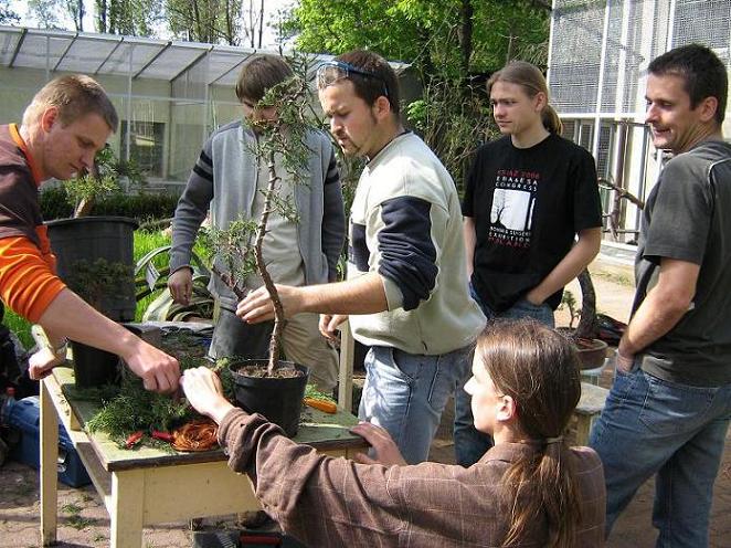 WiĂŞkszoÂśĂŚ uczestnikĂłw spotkania.