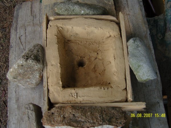 jeszcze z szalunkiem